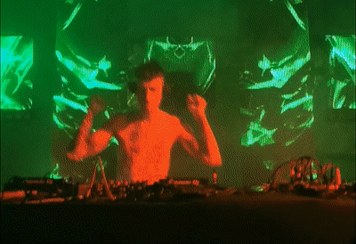Rotating sequence of DJ S13 at Digital Tsunami