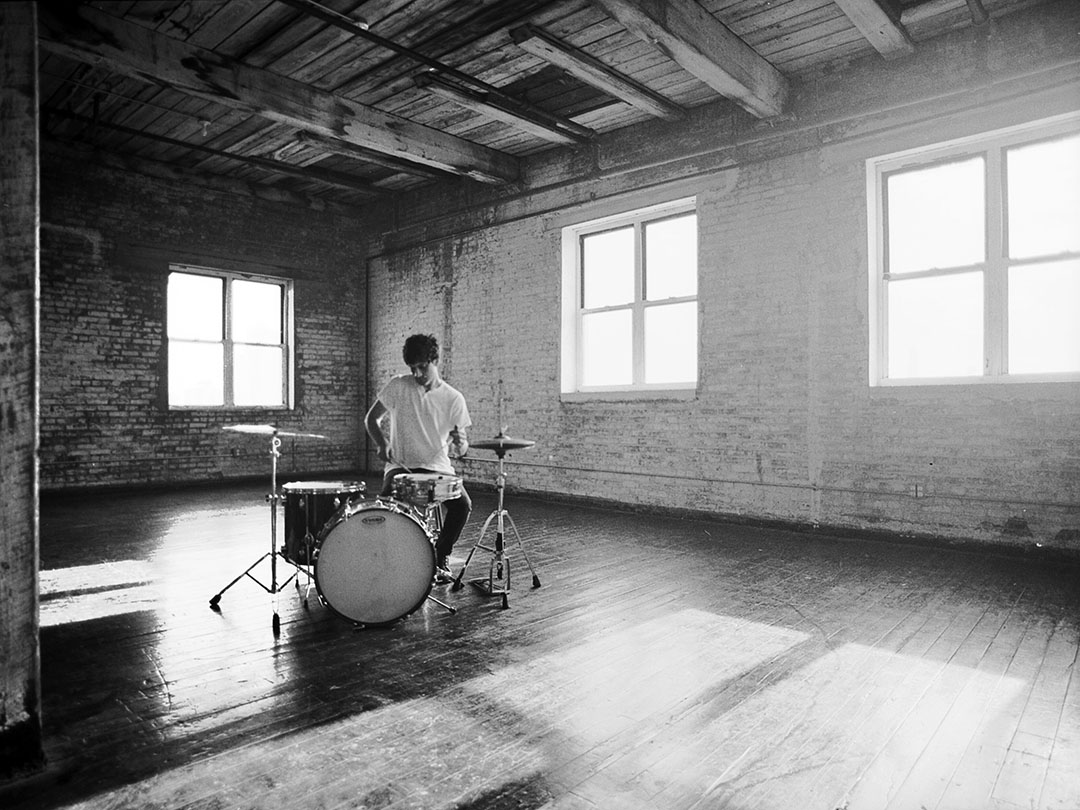Eli Keszler is a New York based artist, composer and percussionist.