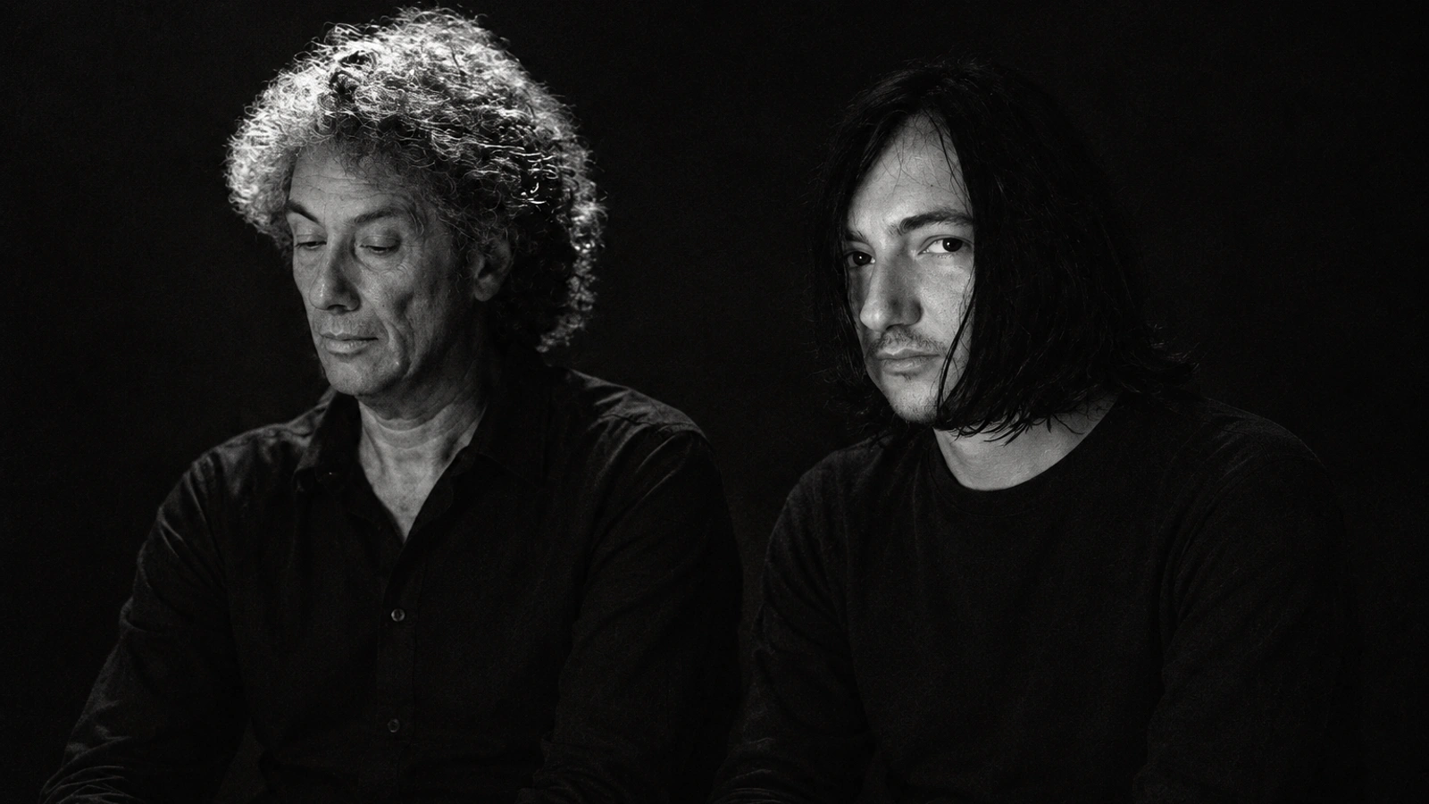 Obtane and Giuliano Palmieri in a continuous monochrome double portrait.