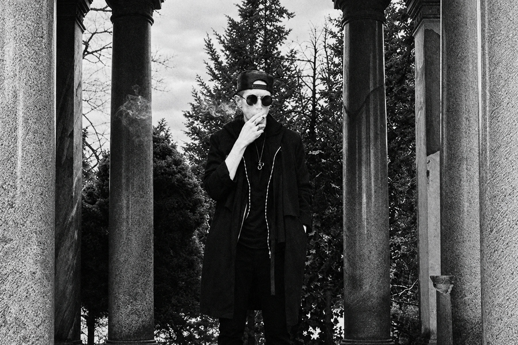 BlackBlackGold — photograph