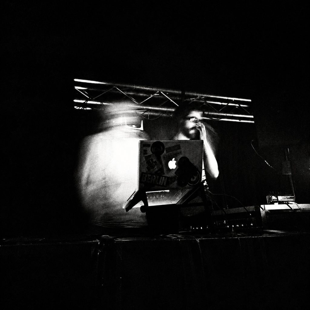 AnD / Original performance photograph